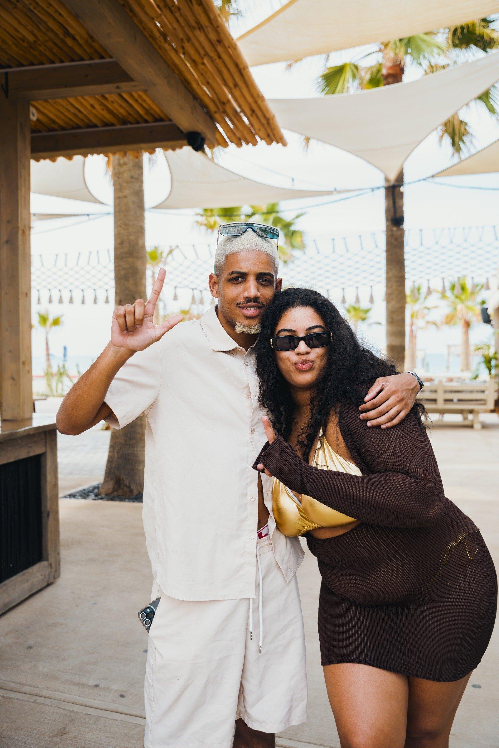 BEACH CLUB 5